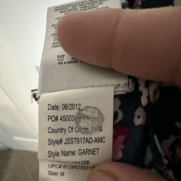 Jessica Simpson Dark Floral Cap Sleeve Top - Size M, Navy - Picture 9 of 11